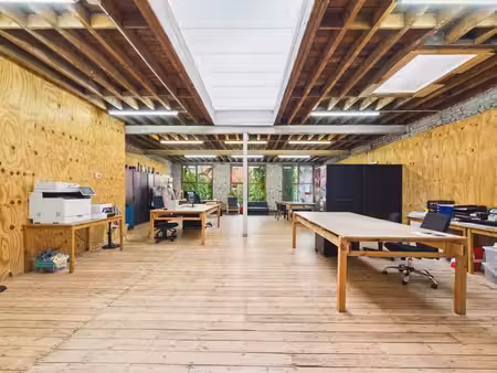 quartier hamoir | lumineux bureau en intérieur d'ilot !