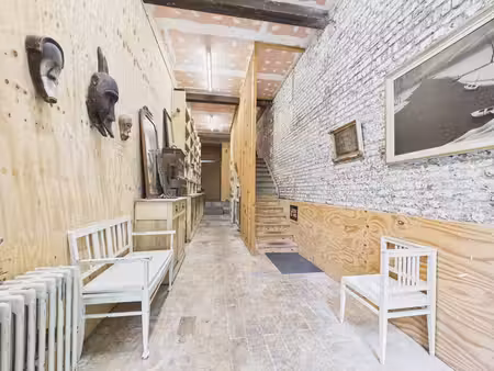 schaerbeek: lumineux bureau/atelier en intérieur d'ilot !