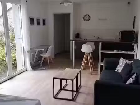 location meublée appartement 1 pièce 29 m² à angers (49000)  530 €