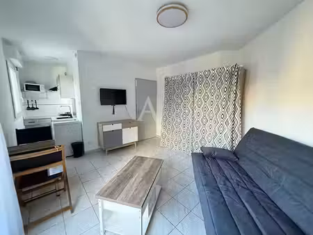location meublée appartement 1 pièce 22.57 m² à nimes (30000)  495 €