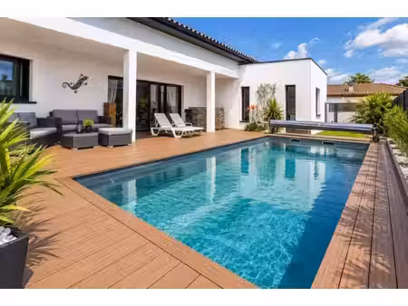 à 10 km de lézignan – villa 168 m² avec piscine