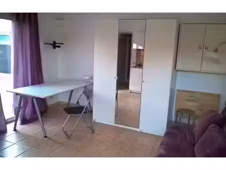 location meublée appartement 1 pièce 25 m² à aix-en-provence (13090)  590 €