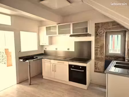 dijon hyper-centre – t2 de charme 40m² – monge / place émile zola- 595 euros