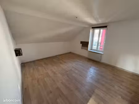 t2 fesches-le-châtel