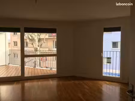 location t3 montchat lyon