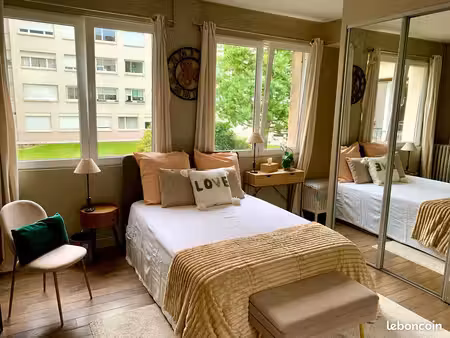 neuilly-sur-seine – porte maillot – la défense : studio meublé 30 m2 traversant  calme  ve