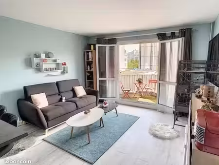 coup de cœur – studio meublé entièrement rénové – noisy-le-grand – rer a à 3 min