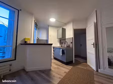 studio 25 m² refait à neuf – paris 16e – 6e étage avec ascenseur