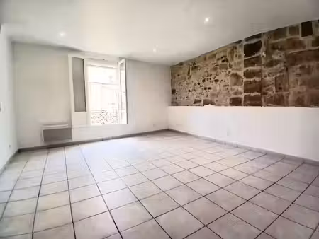 location appartement 3 pièces 59.15 m² à tourbes (34120)  555 €