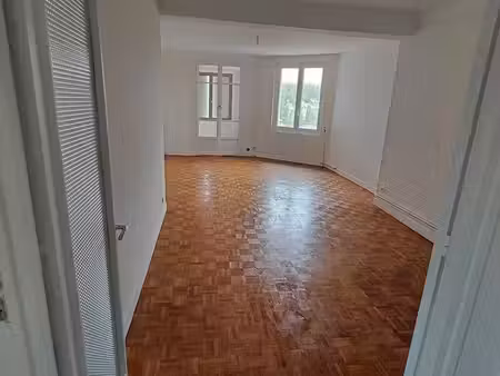 location grand appartement 110 m2 rénové