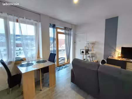 1 chambre - grande terrasse - 25500 montlebon