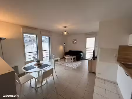appartement t2 meublé 42 m2 + parking nantes mellinet