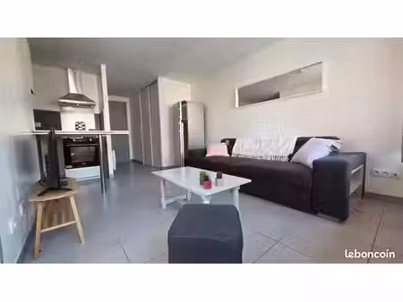 pau  a louer  appartement meublé t2 de 35m²