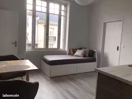 la rochelle t2 28m2 690/mois