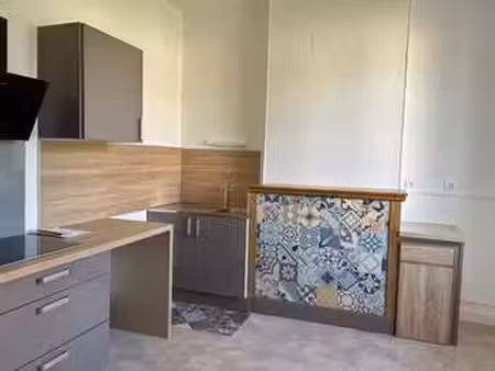 location appartement 3 pièces à lisieux (14100) : à louer 3 pièces / 74m² lisieux