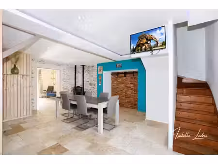 maison de 10 pièces de 158.3 m² à le pin  terrain de 2870 m²