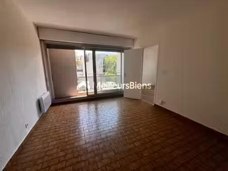 appartement 2 pièces 32 m² avec parking à montpellier 34080