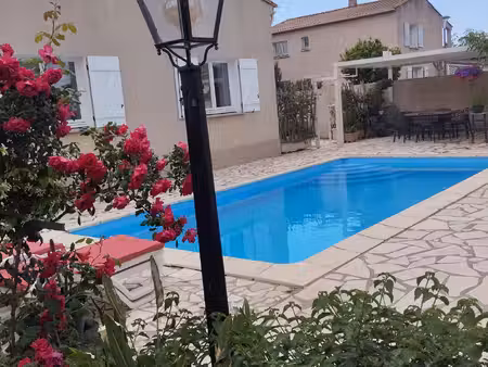 vias - villa 5 pièces 135 m2 habitables avec piscine