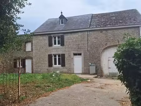 maison 4 façades entièrement rénovée