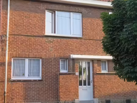 belle maison d’habitation 2 façades avec jardin