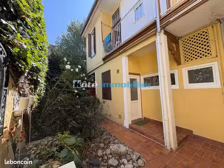 studio 1 pièce 14 m²