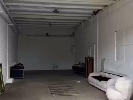 local à louer 60m2 - 350 / mois ht