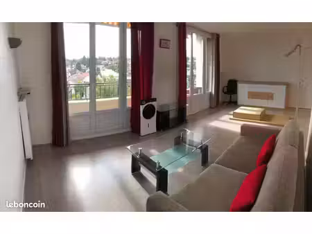 grand t2 meublé 54m2 traversant balcons vue dégagée