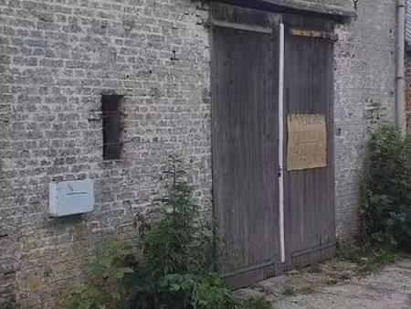 garage/grange a louer