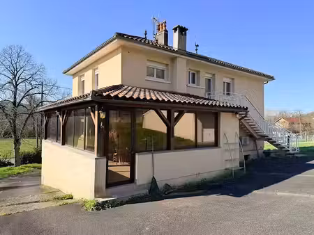 vente maison 9 pièces 185 m² à figeac (46100)  190 800 €