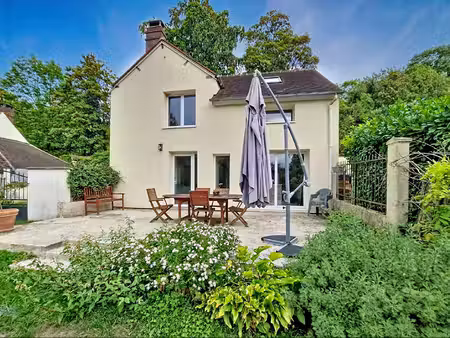 trie-chateau - 110m2 - 800m2 de terrain