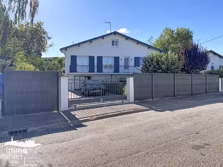 belle maison familiale 4 chambres avec jardin et terrasse à