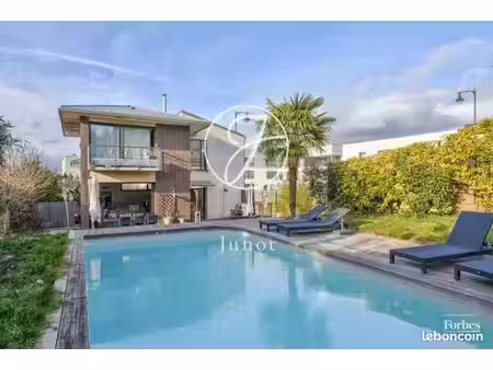 maison 5 pièces 170 m²