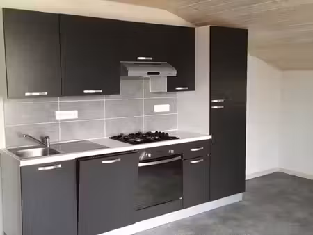 t3 avec balcon + garage à gilley