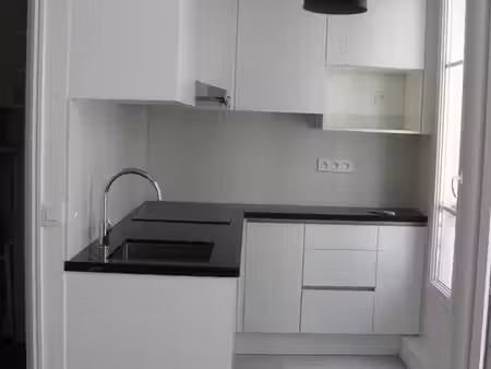 studio lumineux de 23m2
