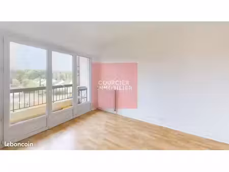 studio 1 pièce 30 m²