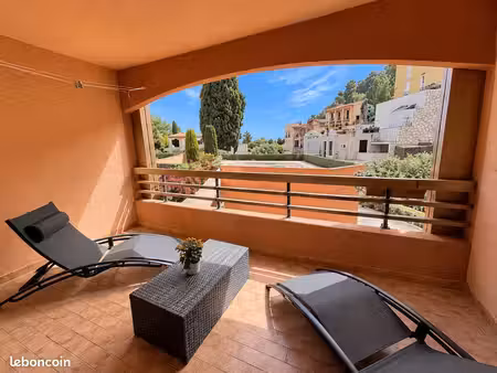eze bord de mer 27m2+9m2 terrasse+cave+parking