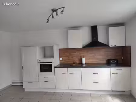 logement 50m2 + parking