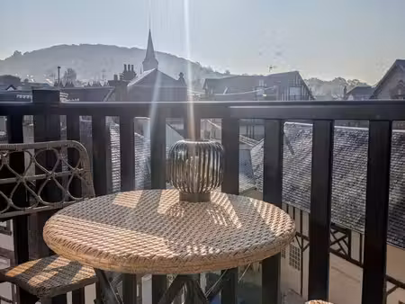 studio hypercentre avec balcon