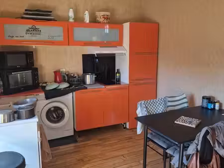 appartement deux pièces plein de charmes  centre-ville  libre le 19 septembre
