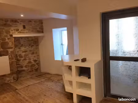 studio rénové 27 m2
