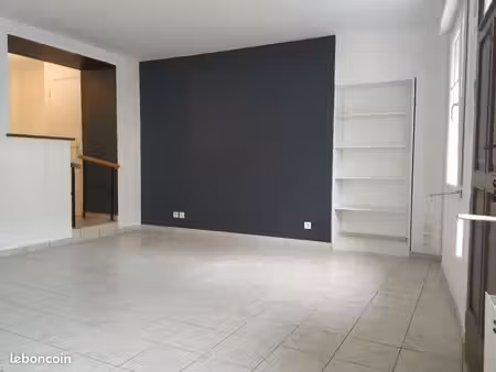 t2 centre de riaille
