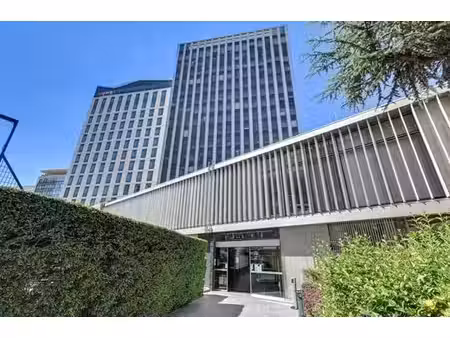 prestigieux bureau de 102 m2 en location - puteaux  île-de-france