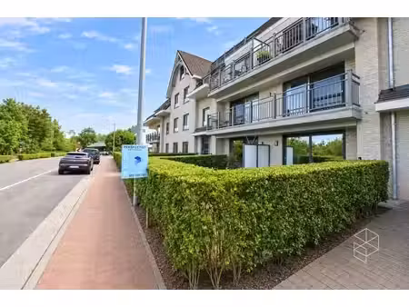 rustig gelegen groot gelijkvloers appartement met 2 slaap...