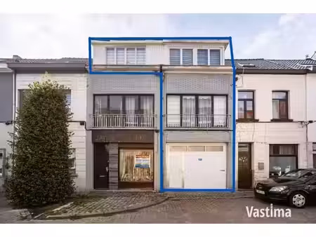 gezinswoning met loods in aalst – perfect voor wonen én w...