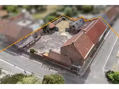 maison de maitre + grange + dépendances + cour + jardin