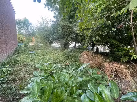 terrain à bâtir de 264m² - libre de constructeur