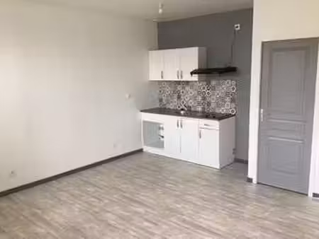 location appartement 2 pièces à andouillé (53240) : à louer 2 pièces / 40m² andouillé