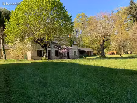 propriété boisée de 23 5 ha avec maison et dépendances
