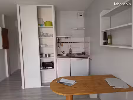 studio meublé entièrement équipé