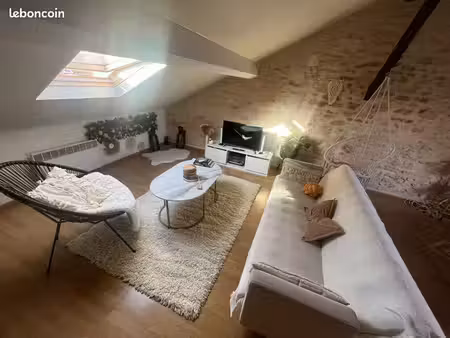 grand studio 32m² tout confort — corbeil-essonnes — 2ème étage — cave incluse